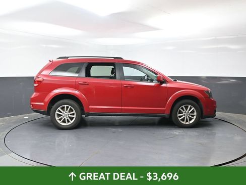 Used 2015 Dodge Journey SXT w/ Flexible Seating Group FWD image 2