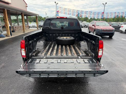 Used 2015 Nissan Frontier S RWD image 6