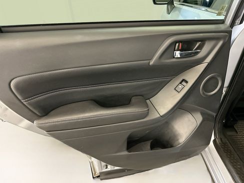 Used 2018 Subaru Forester 2.5i Touring image 28