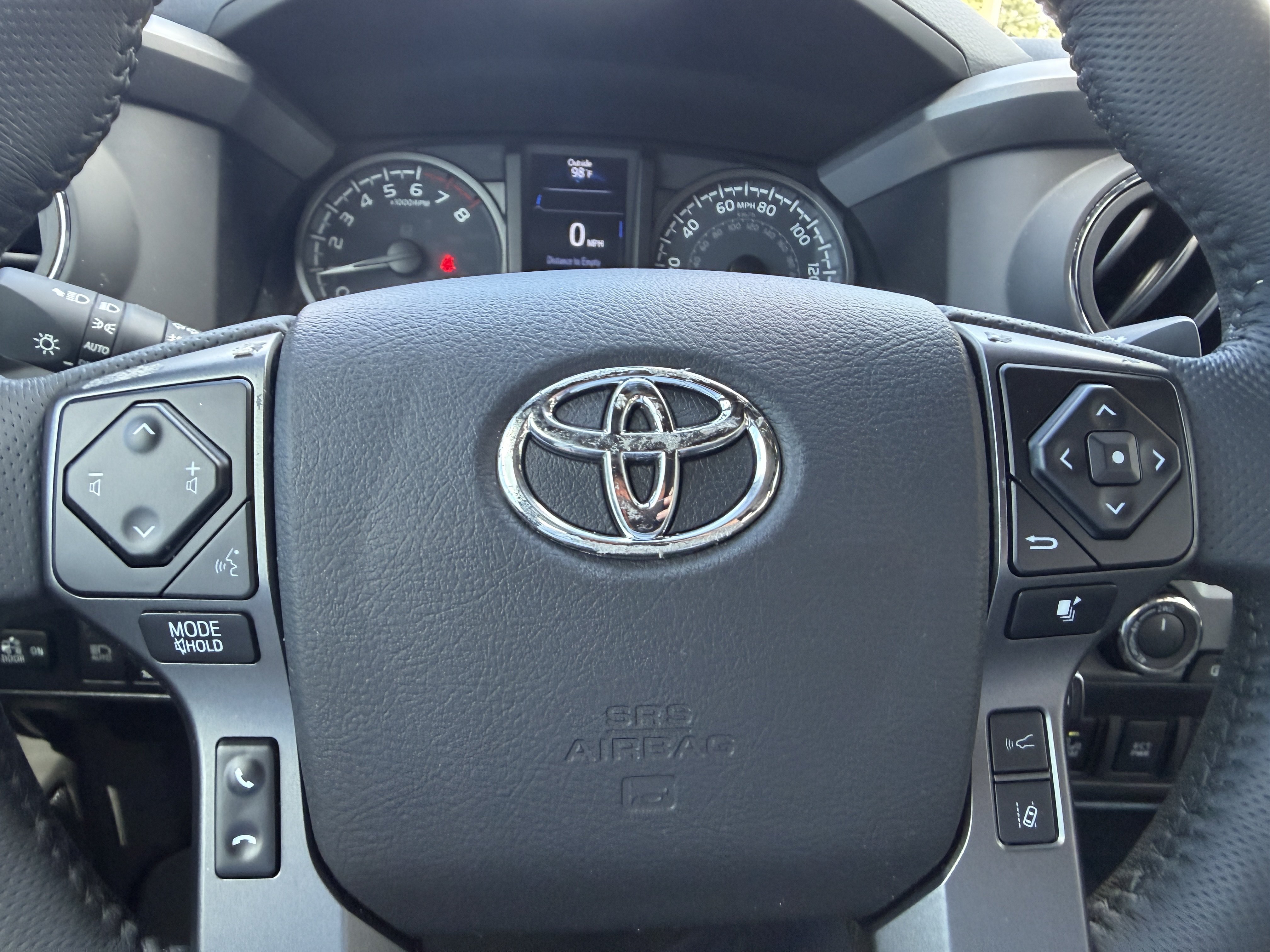 Used 2023 Toyota Tacoma TRD Off-Road w/ TRD Premium Off Road Package AWD/4WD image 29