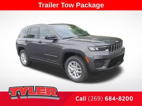 New 2026 Jeep Grand Cherokee Laredo X AWD/4WD image 1
