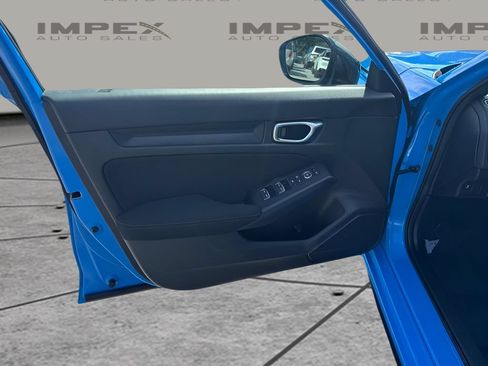 Used 2025 Honda Civic Sport image 17