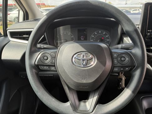 Used 2025 Toyota Corolla LE FWD image 26