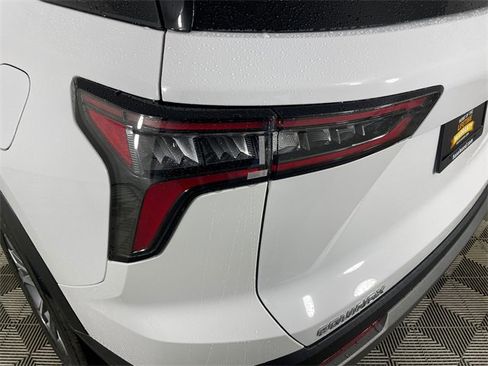 New 2026 Chevrolet Equinox LT image 15