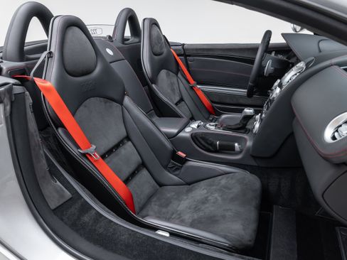 Used 2009 Mercedes-Benz SLR image 33