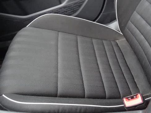 Used 2023 Volkswagen Jetta Sport FWD image 17