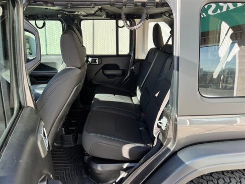 Used 2023 Jeep Wrangler Unlimited Rubicon 4xe image 21