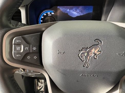 Certified 2023 Ford Bronco Badlands w/ Sasquatch Package AWD/4WD image 23