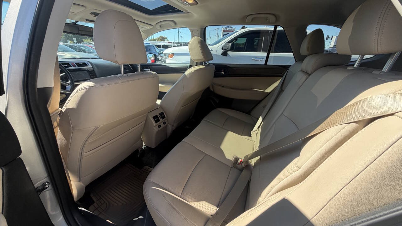 Used 2016 Subaru Outback 3.6R Limited AWD/4WD image 17