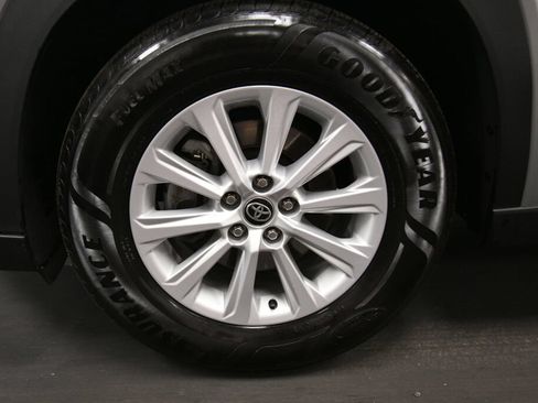 Used 2025 Toyota Grand Highlander AWD image 37