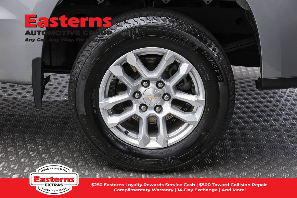 Used 2024 Chevrolet Silverado 1500 LT AWD/4WD image 9