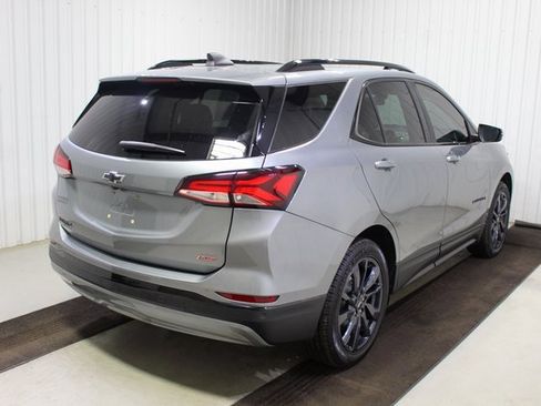 Used 2024 Chevrolet Equinox RS w/ RS Leather Package image 6