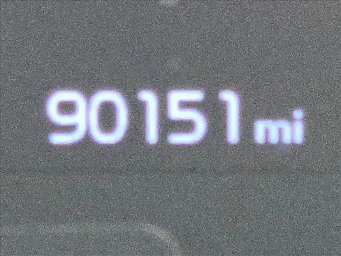 Used 2020 Kia Sportage LX image 10