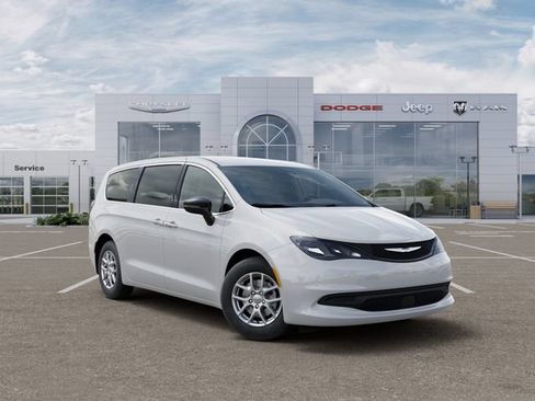 New 2026 Chrysler Voyager LX FWD image 5