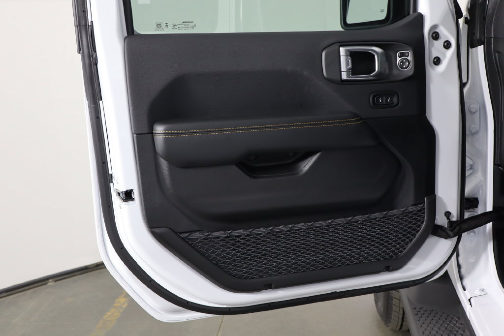 New 2027 Jeep Wrangler Unlimited Sahara AWD/4WD image 18