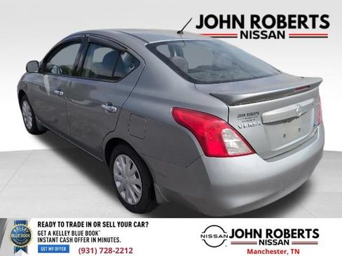Used 2014 Nissan Versa SV FWD image 7