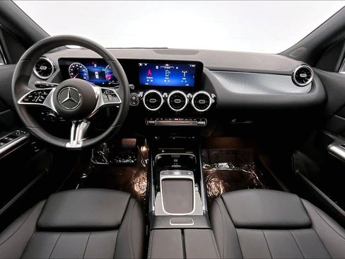 Used 2026 Mercedes-Benz GLA 250 image 13