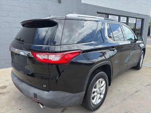 Used 2018 Chevrolet Traverse LT FWD image 7