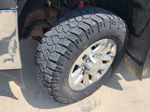 Used 2018 Chevrolet Silverado 3500 LTZ w/ Duramax Plus Package image 7