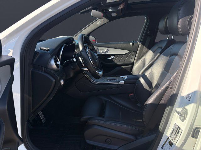 Used 2020 Mercedes-Benz GLC 300 4MATIC image 9