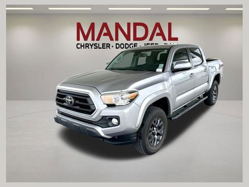 Used 2021 Toyota Tacoma SR5 w/ Technology Package AWD/4WD image 1