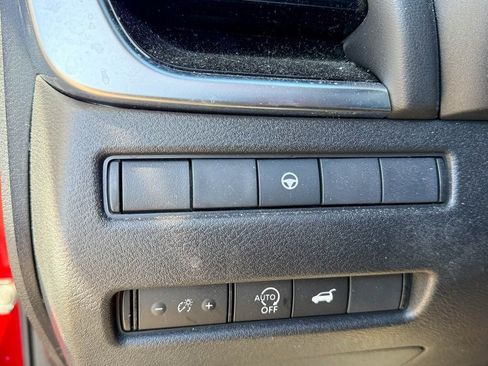 Used 2023 Nissan Rogue SL w/ SL Premium Package image 25