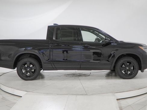 New 2026 Honda Ridgeline Black Edition image 9