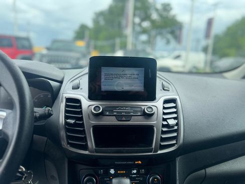 Used 2019 Ford Transit Connect XLT FWD image 31