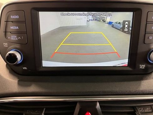 Used 2019 Hyundai Santa Fe SEL FWD image 28