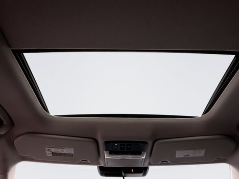 Used 2024 Mitsubishi Outlander SE Black Edition image 18