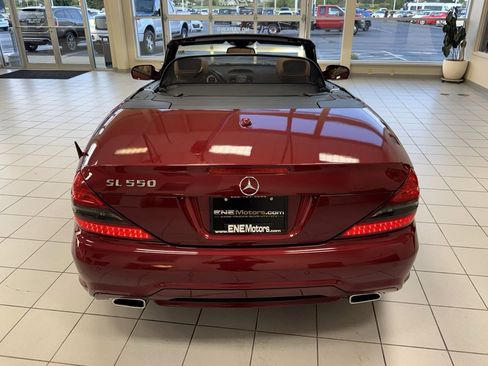 Used 2011 Mercedes-Benz SL 550 image 42