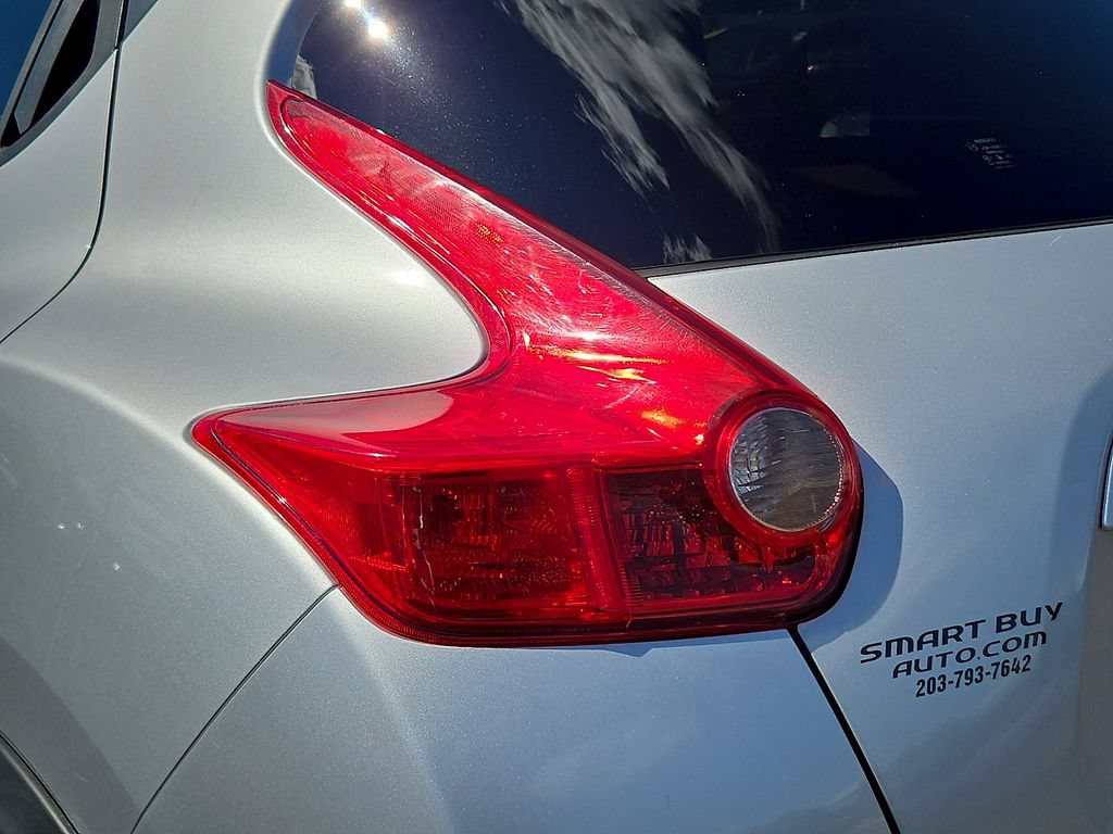 Used 2013 Nissan Juke SV AWD/4WD image 12