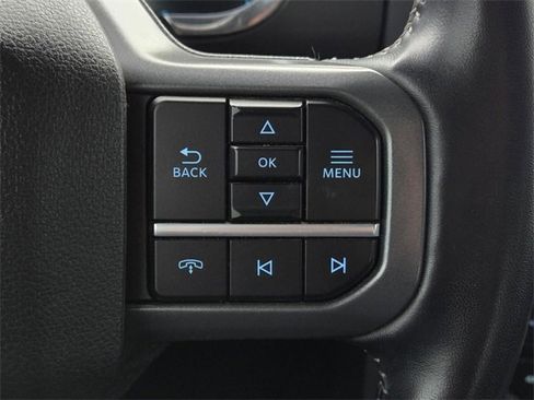 Used 2022 Ford F150 Lariat image 13