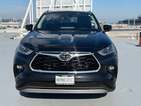 Used 2023 Toyota Highlander Platinum AWD/4WD image 8