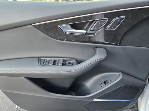 New 2026 Audi Q8 Premium Plus image 17