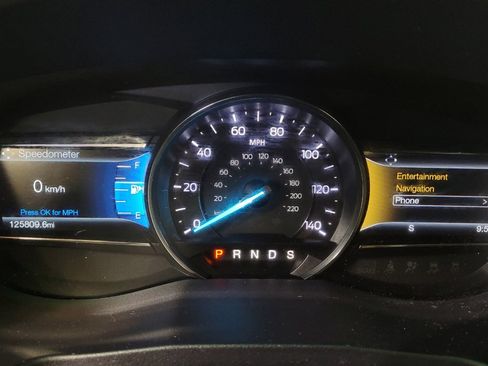 Used 2016 Ford Explorer XLT w/ Equipment Group 202A AWD/4WD image 23