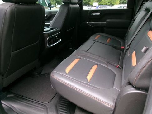 Used 2023 GMC Sierra 2500 AT4 AWD/4WD image 17