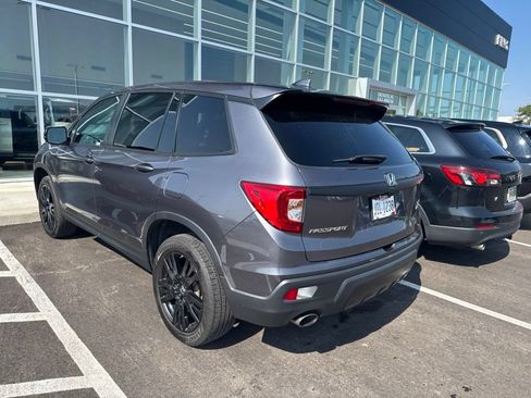 Used 2021 Honda Passport Sport image 2