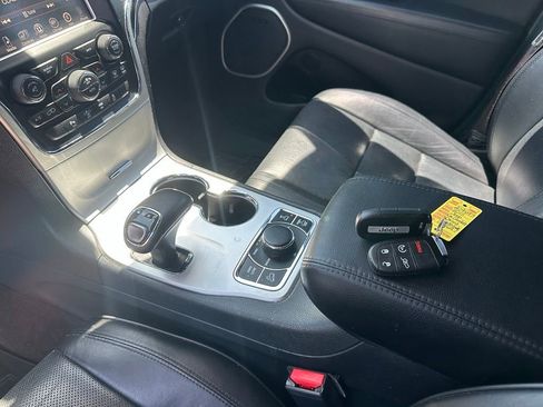 Used 2015 Jeep Grand Cherokee High Altitude AWD/4WD image 18