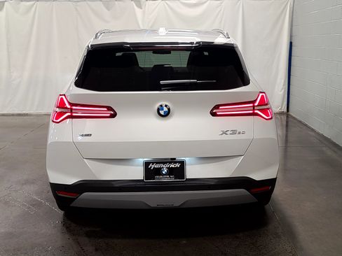 Used 2026 BMW X3 xDrive30 w/ Premium Package image 7