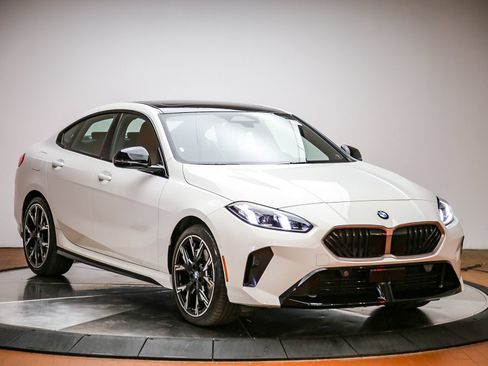 Used 2026 BMW 228i w/ Premium Package FWD image 6