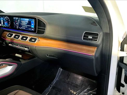 Certified 2021 Mercedes-Benz GLS 63 AMG 4MATIC image 19