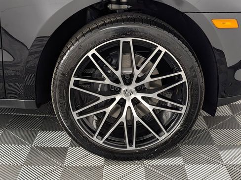 New 2026 Porsche Macan Turbo AWD/4WD image 14
