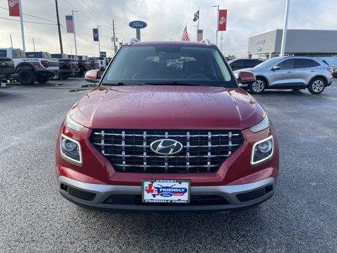 Used 2024 Hyundai Venue Limited image 7