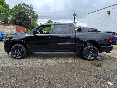 Used 2025 RAM 1500 Big Horn AWD/4WD image 2