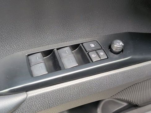Used 2025 Toyota Camry SE w/ Convenience Package FWD image 14