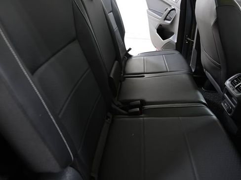 Used 2021 Volkswagen Tiguan SE AWD/4WD image 28