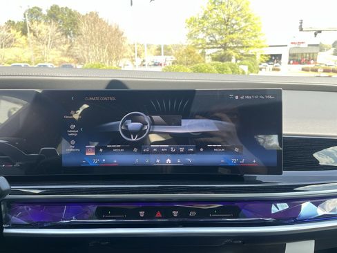 Used 2026 BMW 760i xDrive w/ Executive Package AWD/4WD image 27
