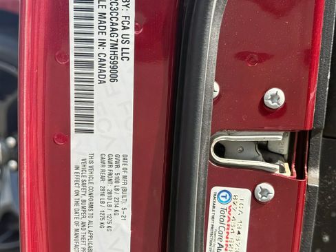 Used 2021 Chrysler 300 Touring w/ Sport Appearance Package image 30