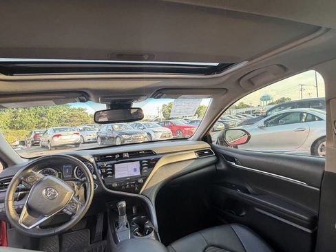 Used 2010 Honda Civic LX image 2
